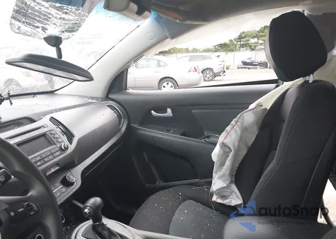 2014 Kia Sportage Lx z USA, uszkodzony, nr VIN KNDPB3AC7E7613007